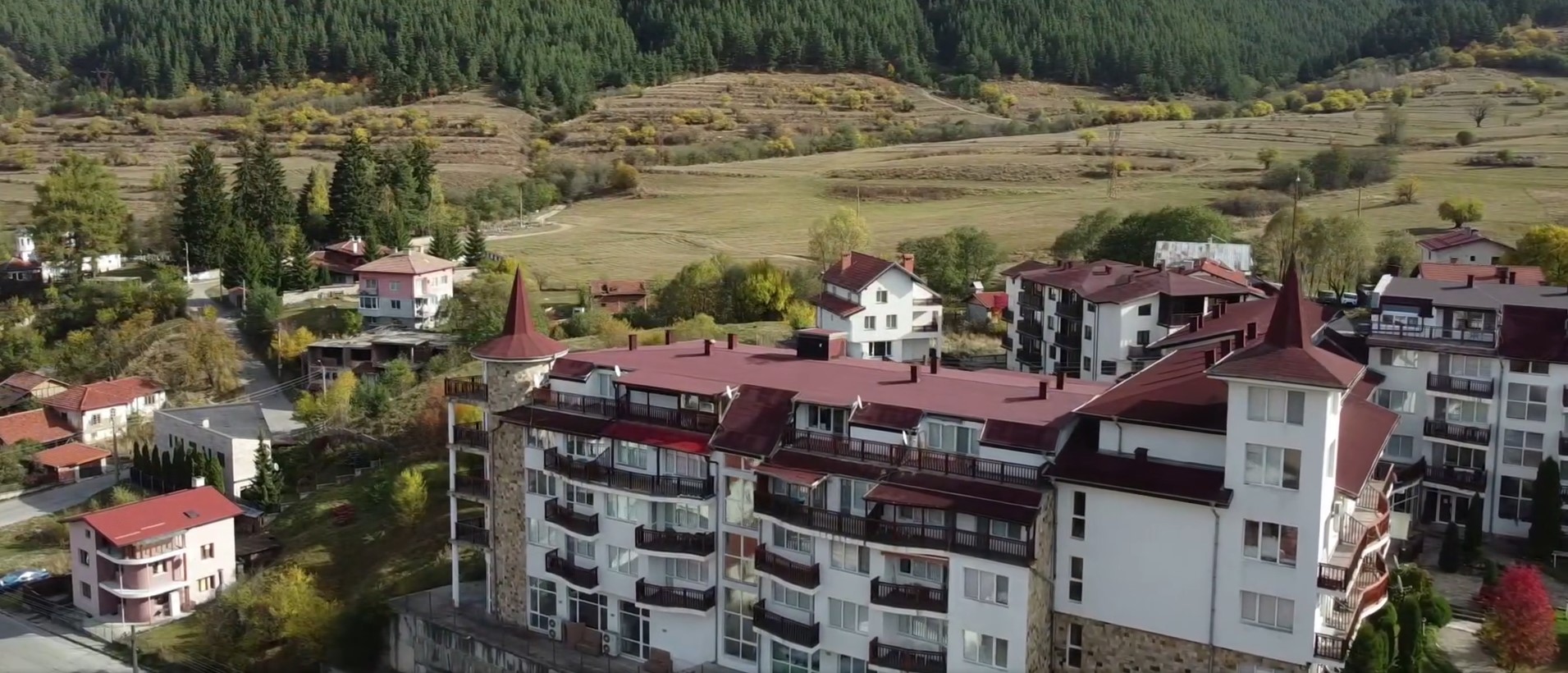 Eagle Rock Complex exterior in Beli Iskar - home of Panoramic Apartment 301